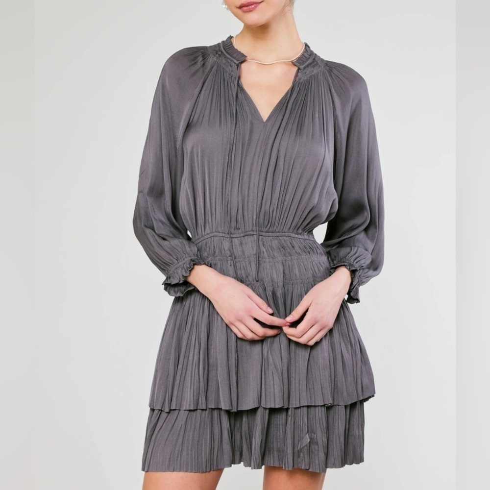 Current Air Dress Gray Cecile Smocked Mini V Neck Fit Flare Pleated size large